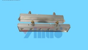 SQA302 DEK 250MM Metal Clamped Squeegee 60 Degree