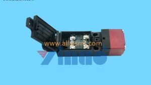 KW7-M5126-00X KW7-M5127-00X SAFETY SWITCH