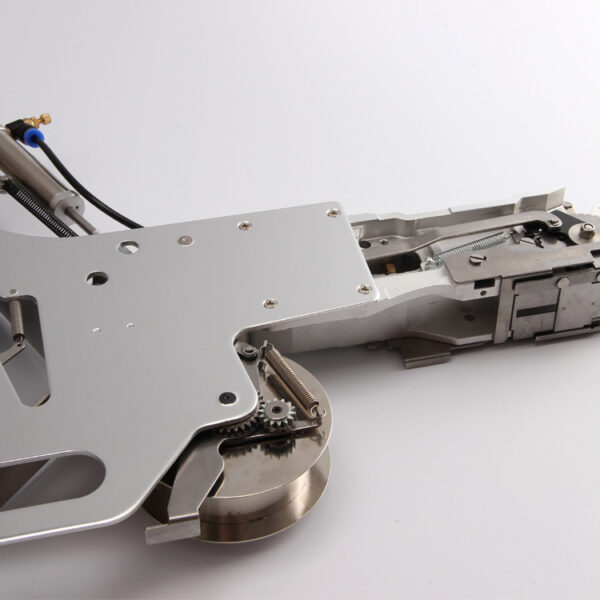 Yamaha CL 24 mm feeder Applicabie Machine type YV100II YV100X YV100XE YV100XG YG100 YG200 YG12 YG24