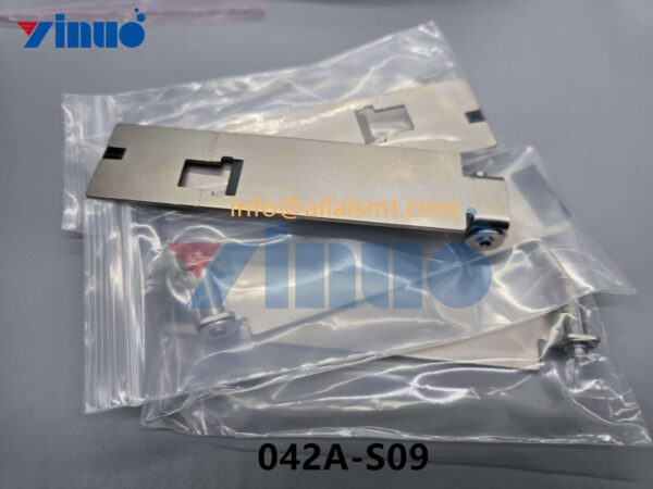 Universal 042A-S09 16MM TAPE WINDOW