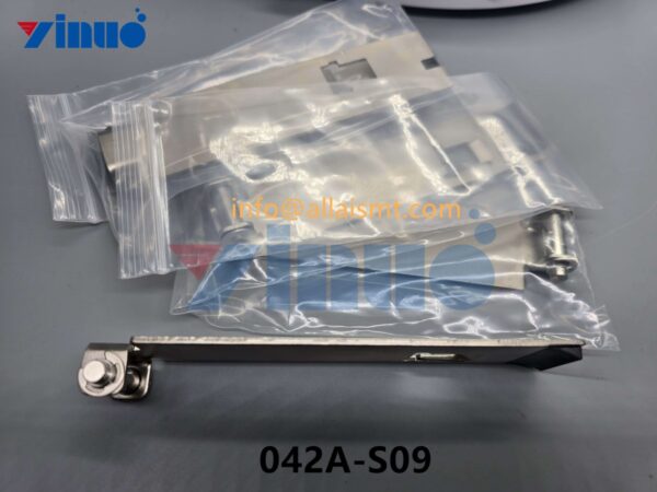 Universal 042A-S09 16MM TAPE WINDOW